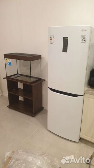 Аквариум с тумбой