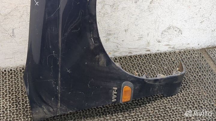 Крыло Toyota Avensis 1, 2001