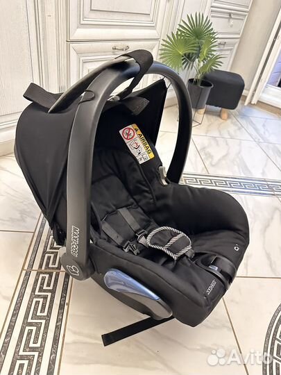 Автокресло 0+ Maxi-Cosi макси кози
