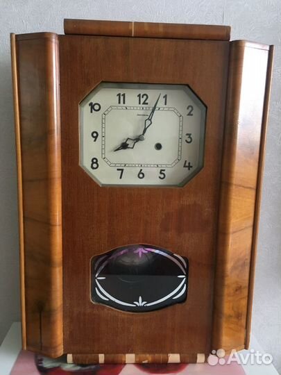 Часы старинные настенные с боем «Янтарь»