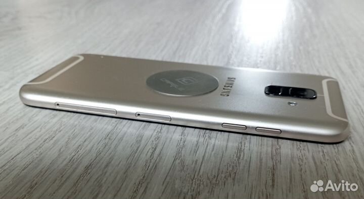 Samsung Galaxy A6, 3/32 ГБ