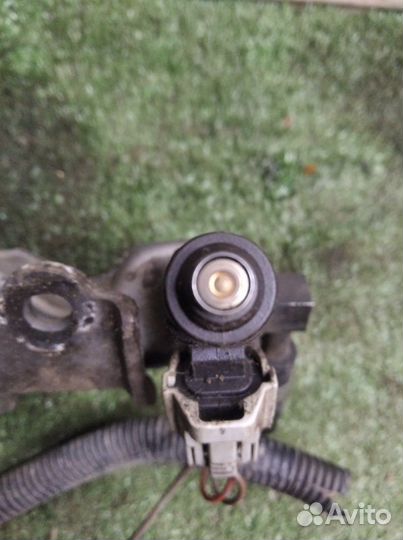 Топливная рампа Nissan Note хэтчбэк 2008