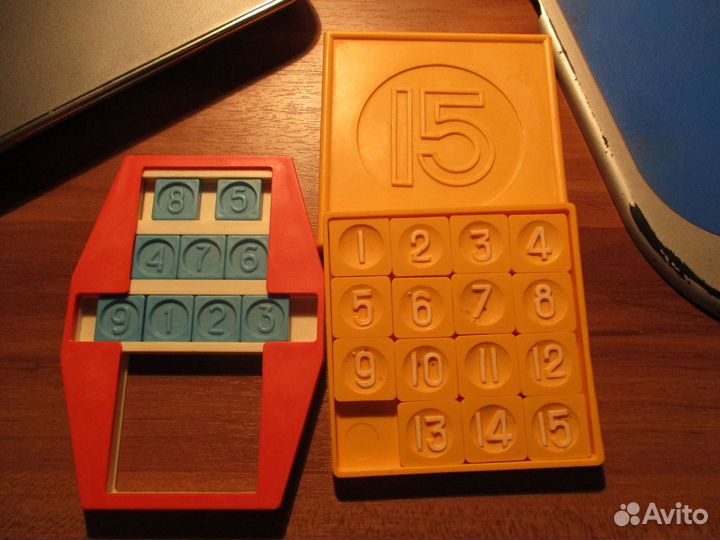 Игры настольные и два миникалькулятора