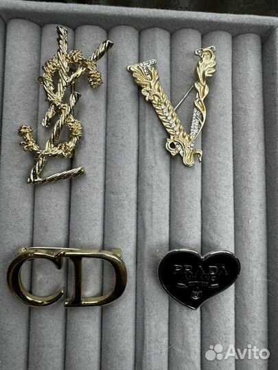 Брошь dior, YSL, prada, versace