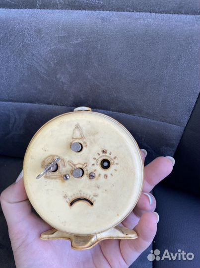 Часы будильник витязь СССР