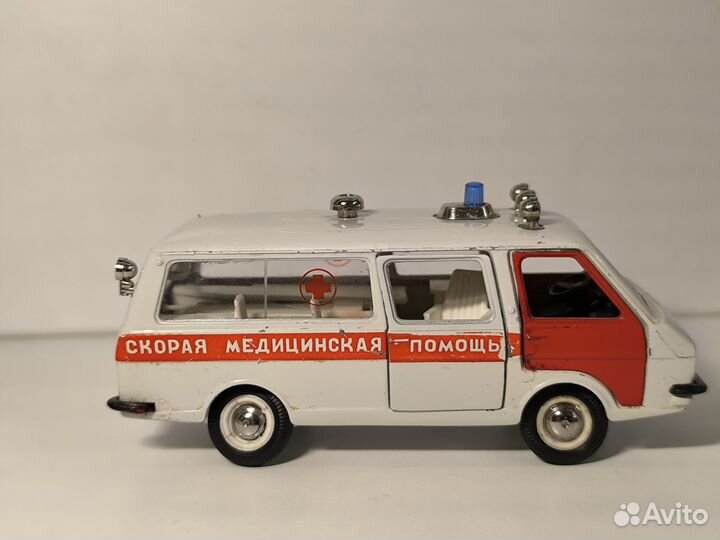 Модель раф 22031, Скорая, СССР, А27, 1:43