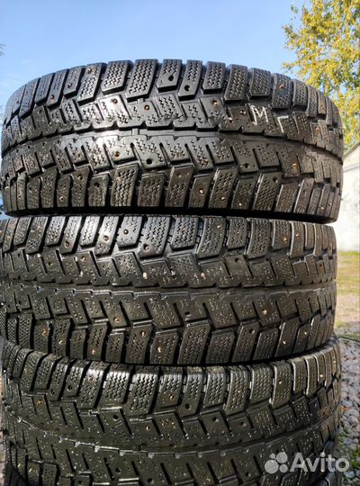 Matador MPS 500 Sibir Ice Van 225/70 R15C 112R