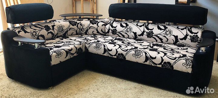 Диваны угловые,новые