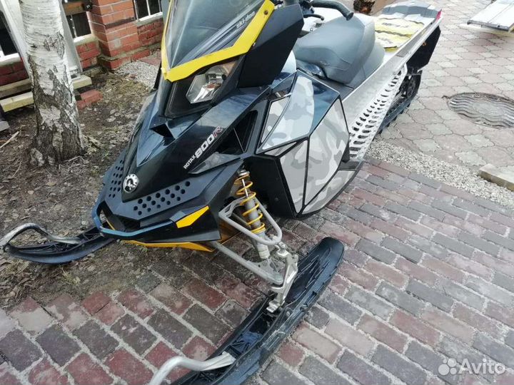 Разбор снегохода brp ski doo Summit 800 Ptec 163