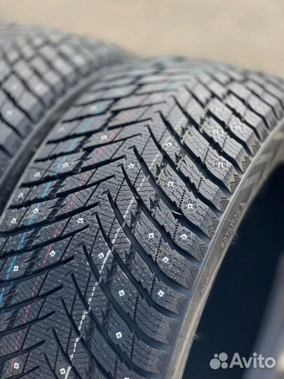 Arivo Ice Claw ARW7 225/40 R18 и 255/35 R18