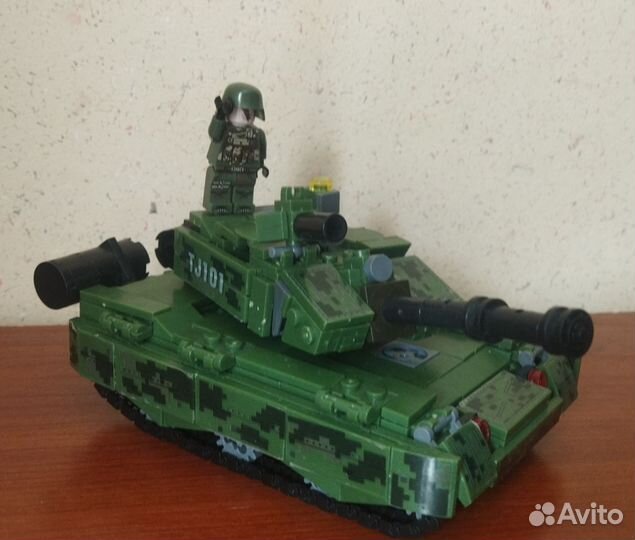 Танк аналог лего