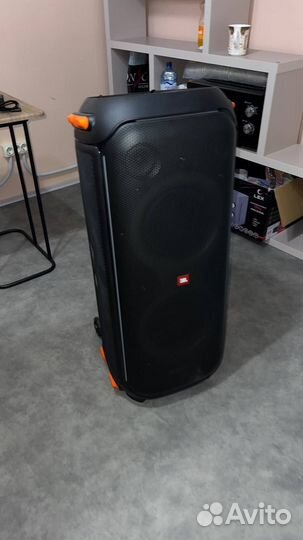 JBL partybox 710