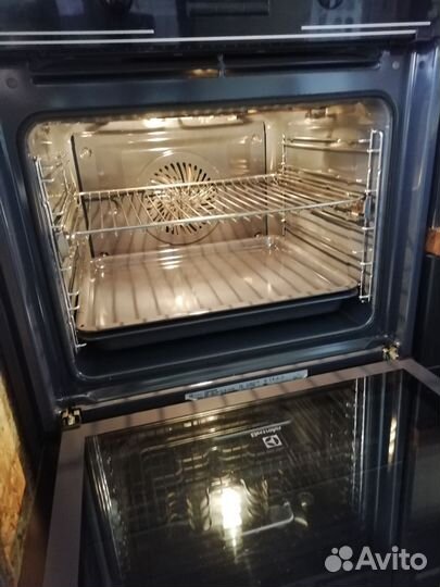 Духовой шкаф electrolux