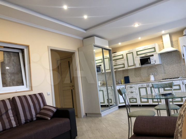 2-к. квартира, 55 м², 3/6 эт.