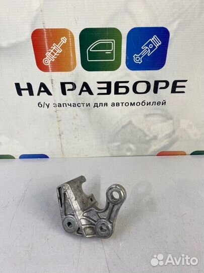 Кронштейн троса кпп Renault Duster HSM F4R 2017