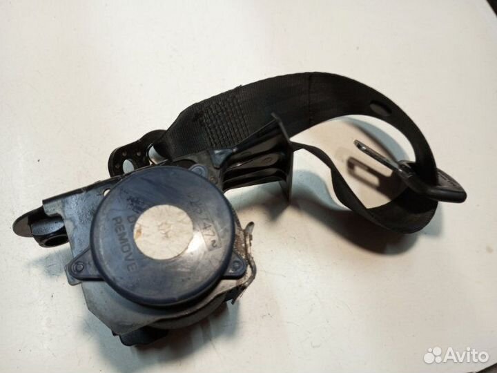 Ремень безопасности задний правый Volkswagen Polo