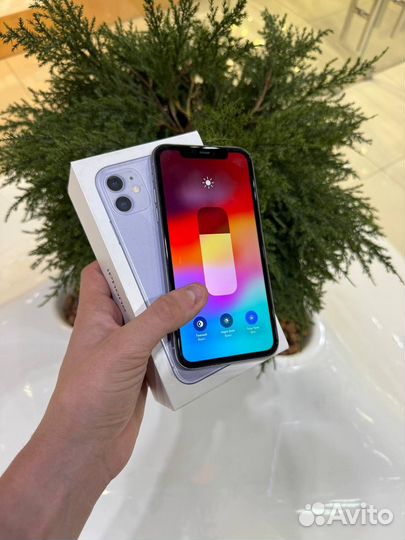 iPhone 11, 64 ГБ