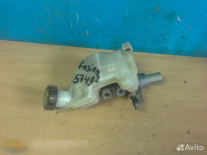 Цилиндр тормозной главный Ford Fusion 2002-2012