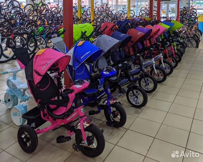 Велосипед трехколесный с родительской ручкой