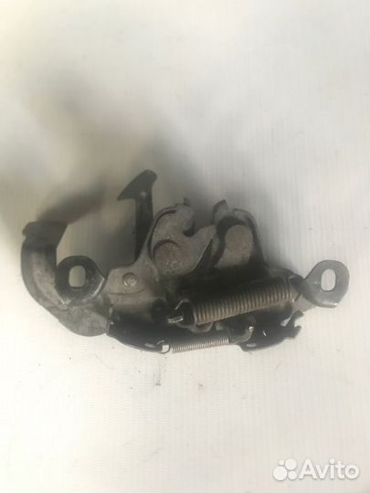 Замок капота передний Nissan Primera HP12 QR25DE