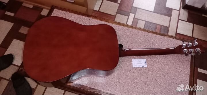 Акустическая гитара бу