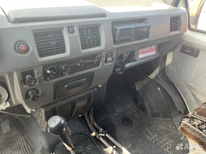 ГАЗ Соболь 2217 2.3 МТ, 1999, 120 000 км