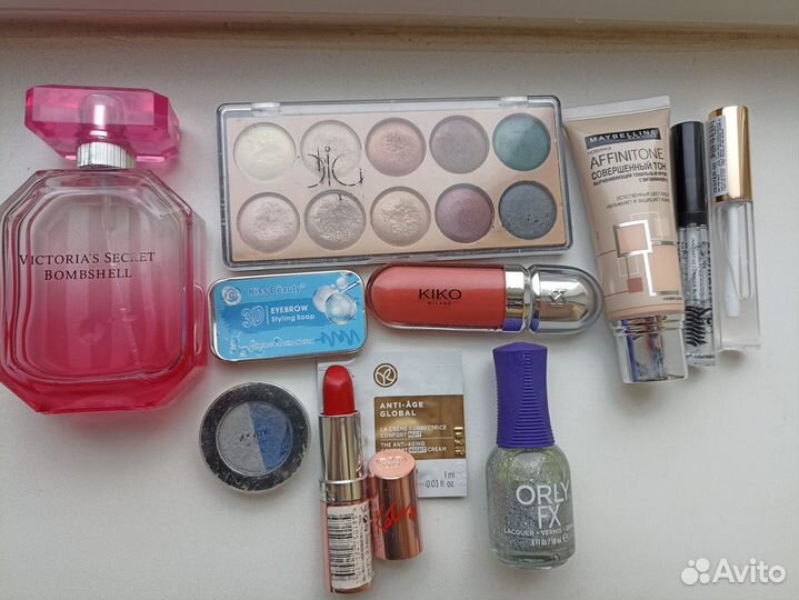 Парфюм Victoria secret bombshell и косметика