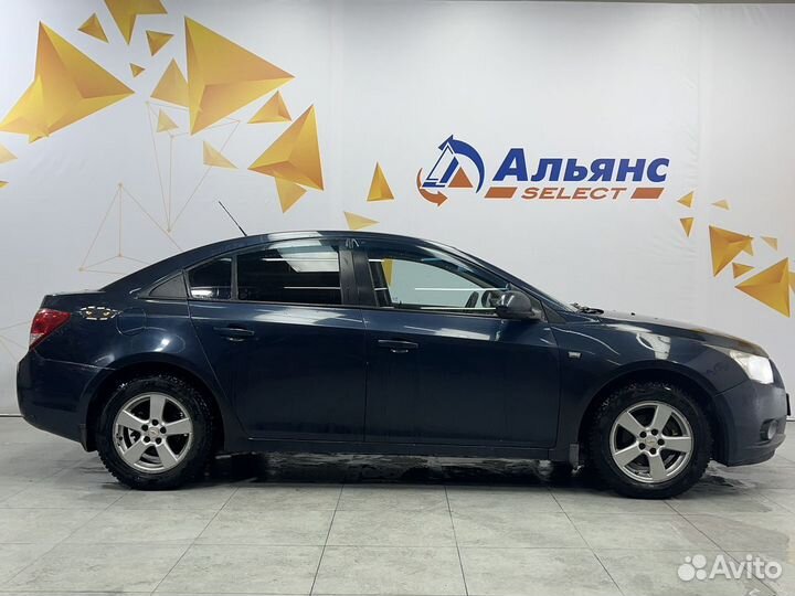 Chevrolet Cruze 1.6 МТ, 2012, 295 000 км