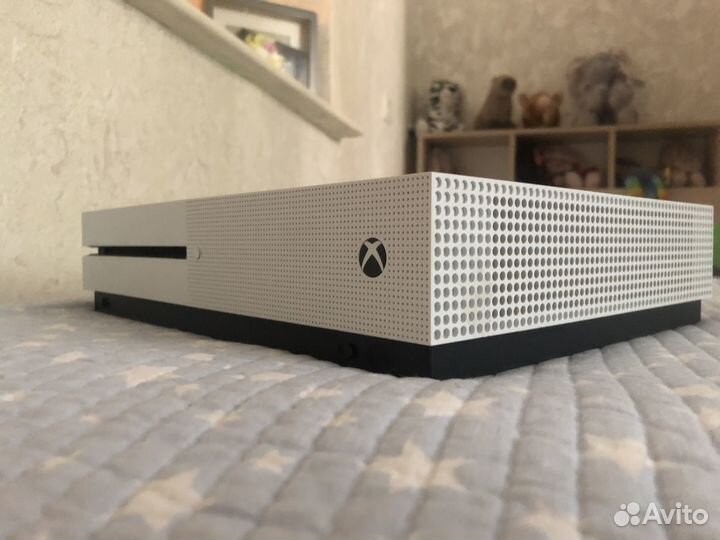 Xbox One S