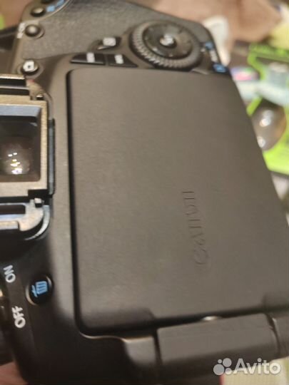 Canon 60d kit 18-55mm is II пробег 8800 кадров