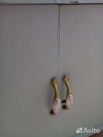 Тумба прикроватная