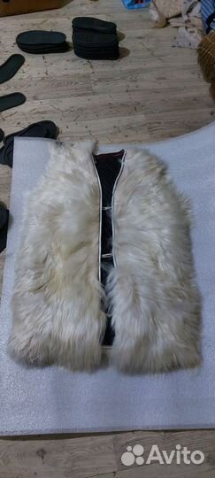 Меховая жилетка