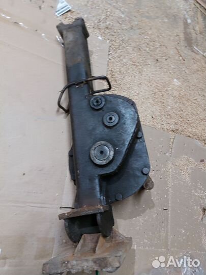 Домкрат реечный железнодорожный