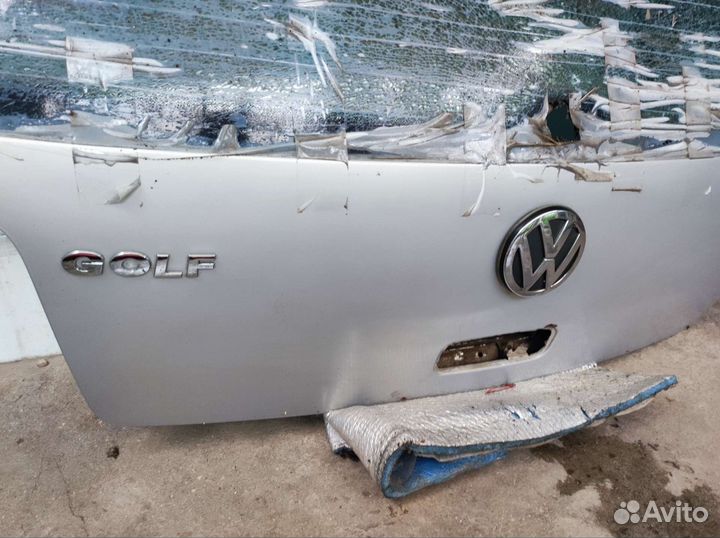 Крышка багажника Golf 4