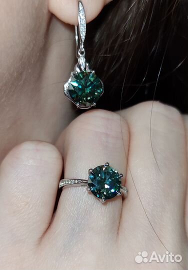 Серьги 925 пробы с зелёными муассанитами 6 карат
