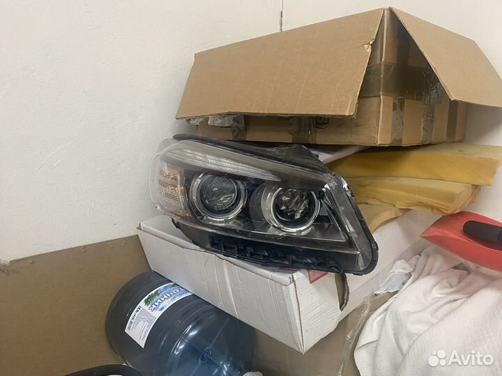 Фара kia sorento правая