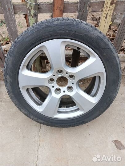 Колеса зимние на BMW r17 оригинал 243 стиль
