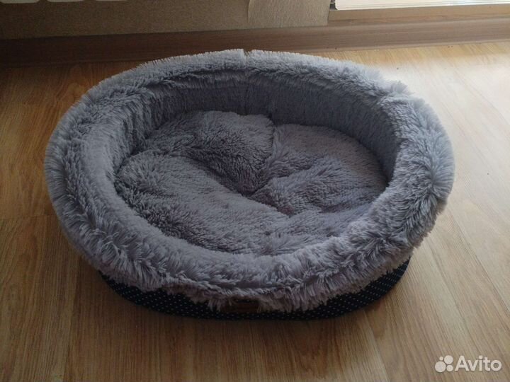 Лежанка для кошек новая