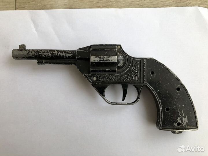 Детская игрушка револьвер, СССР