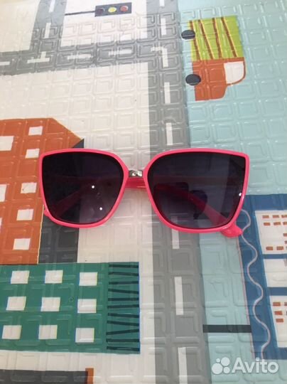 Солнцезащитные очки для девочки