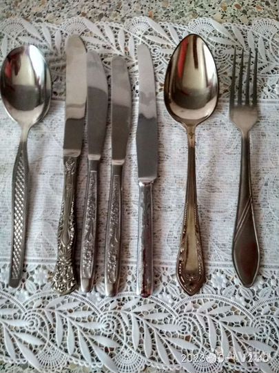 Наборы столовых приборов