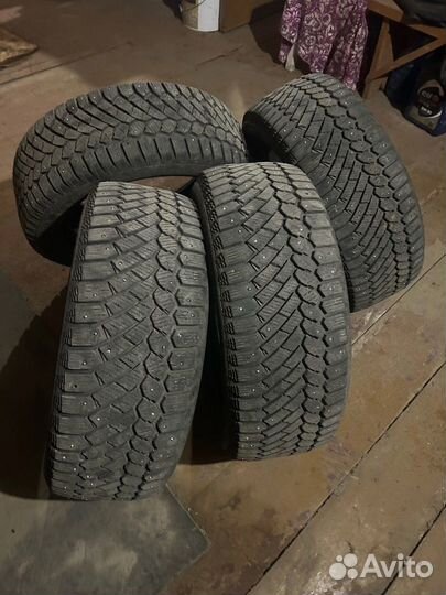 Gislaved ArcticControl 215/55 R16 и 215/55 R16 97T