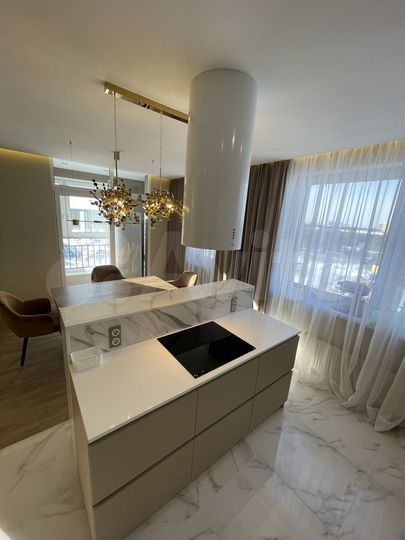 3-к. квартира, 95 м², 11/16 эт.