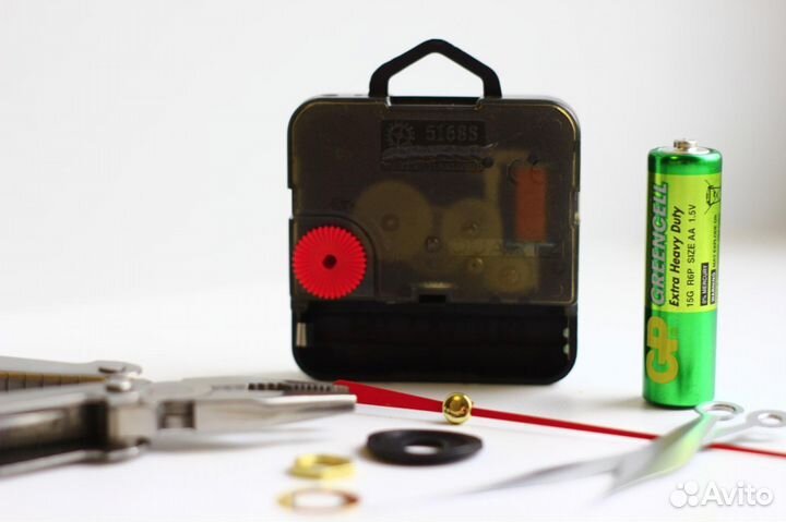 Настенные часы Брат