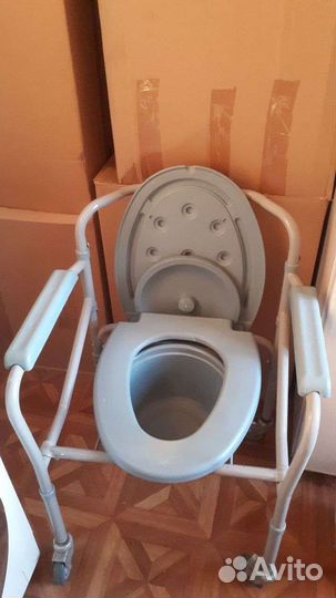 Крeслo-стул c санитарным оcнащeнием (KY800) бу