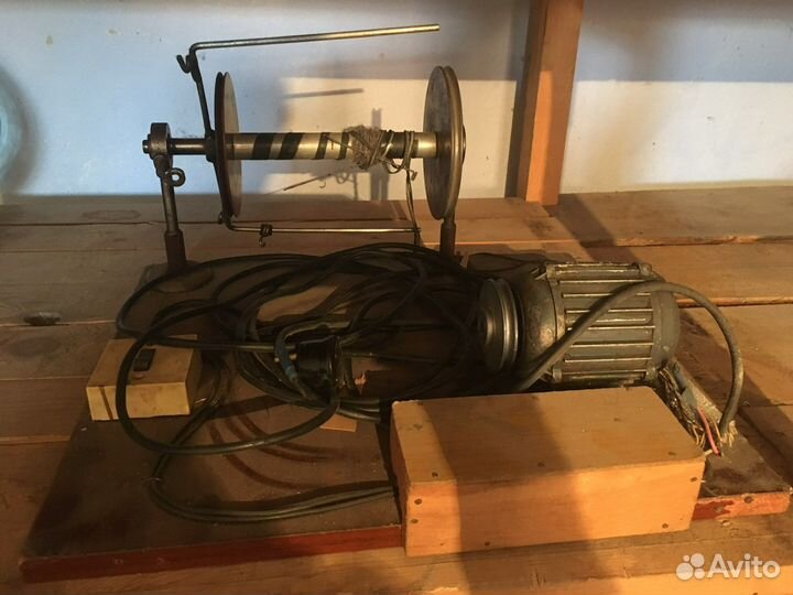 Электрическая прялка для шерсти