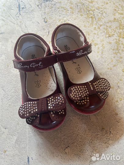 Туфли для девочки 23 размер
