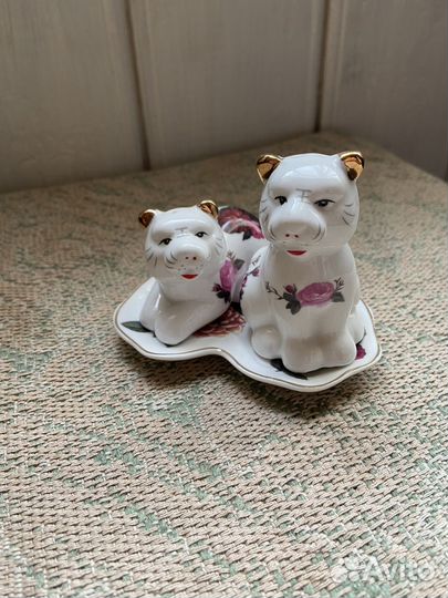 Солонка и перечница тигры/кошки