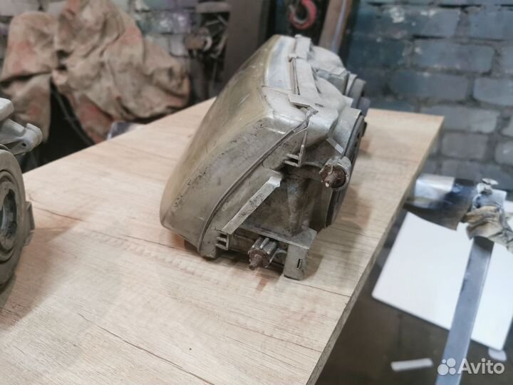 Фары toyota mark 2 100