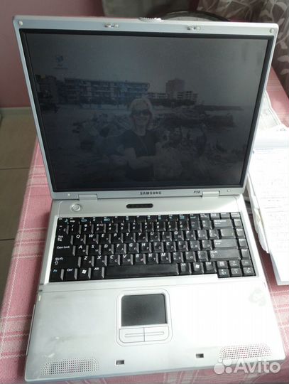 Ноутбук Samsung p 28